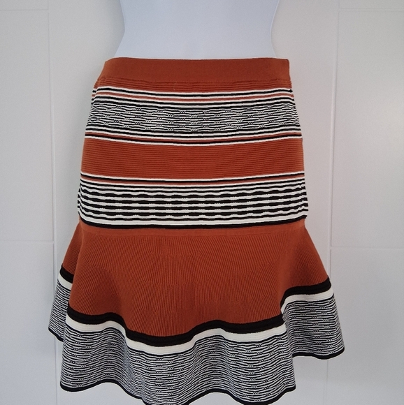 Sandro/ Orange and Black Mini Fit and Flare Skirt/ Ribbed/ Size US 2 - Picture 3 of 10